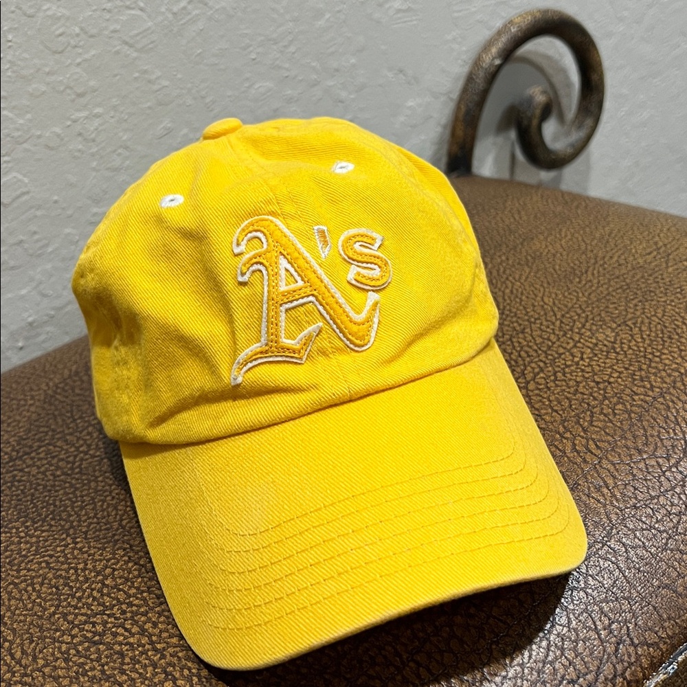 MLB Oakland Athletics “A's” Rare Golden Yellow 100% Cotton Baseball Cap!